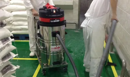 Industrial Push Vacuum