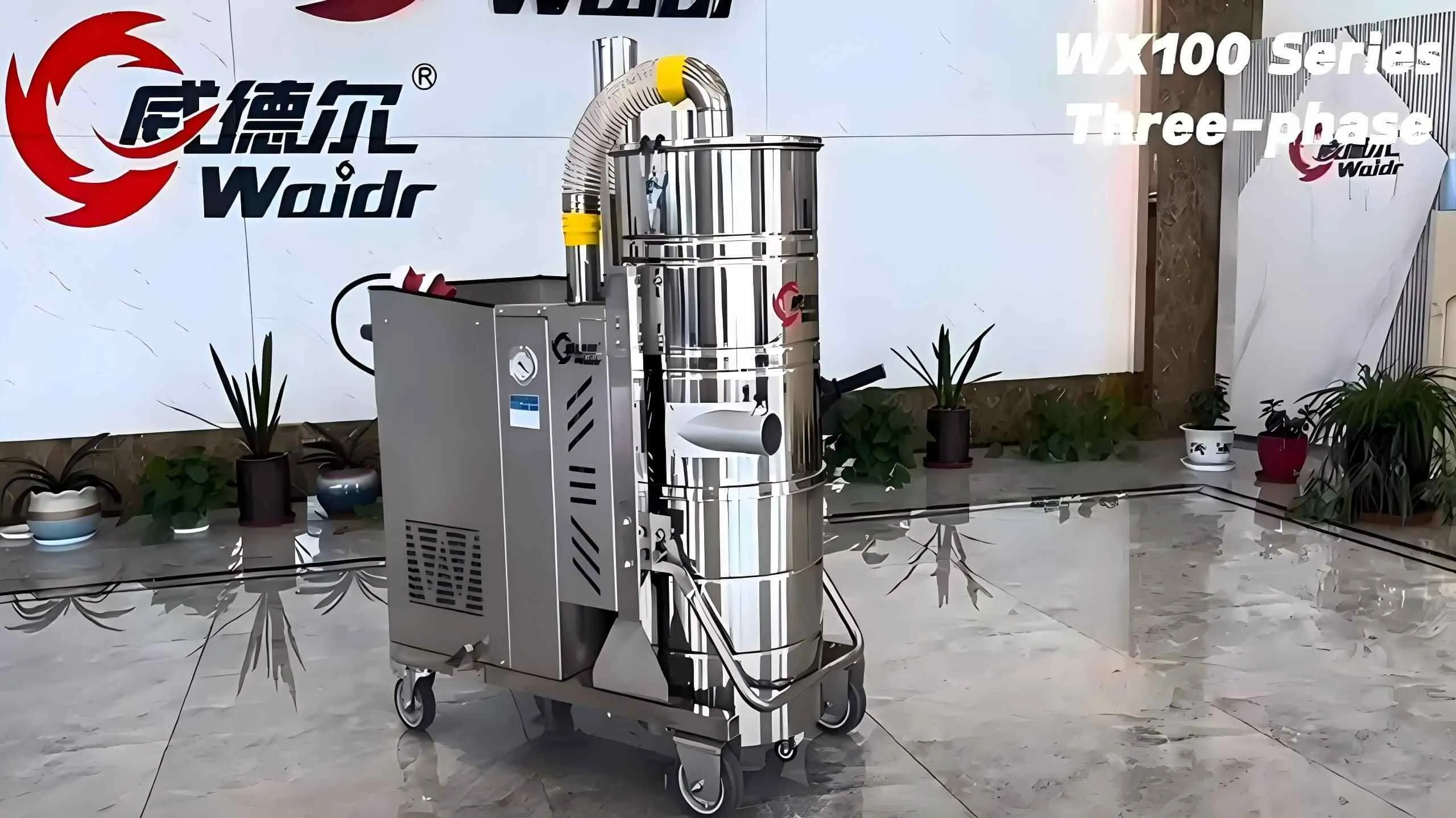 Endüstriyel elektrikli süpürgeler Video vitrin